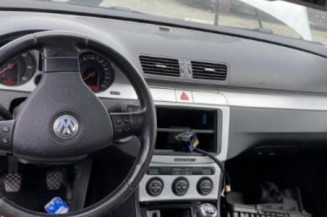 Renfort pare choc avant (traverse) VOLKSWAGEN PASSAT 5