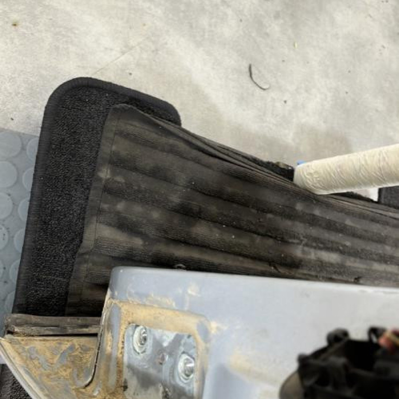 Porte arriere gauche VOLKSWAGEN GOLF 4 Photo n°3