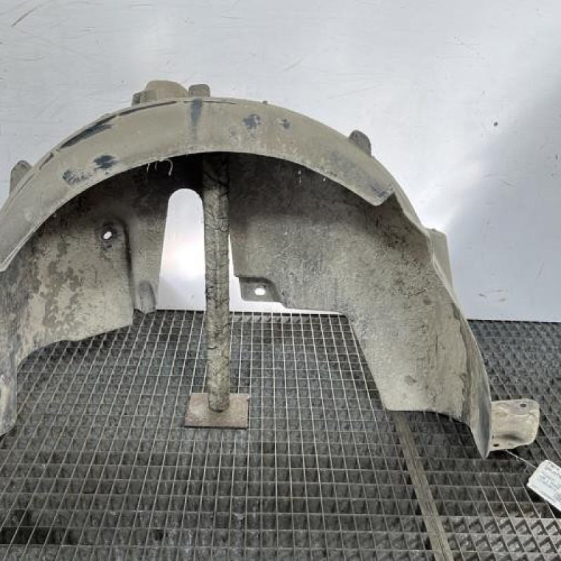 Pare boue arriere gauche PEUGEOT 208 1 Photo n°1