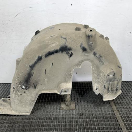 Pare boue arriere gauche PEUGEOT 208 1