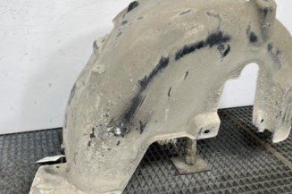 Pare boue arriere gauche PEUGEOT 208 1