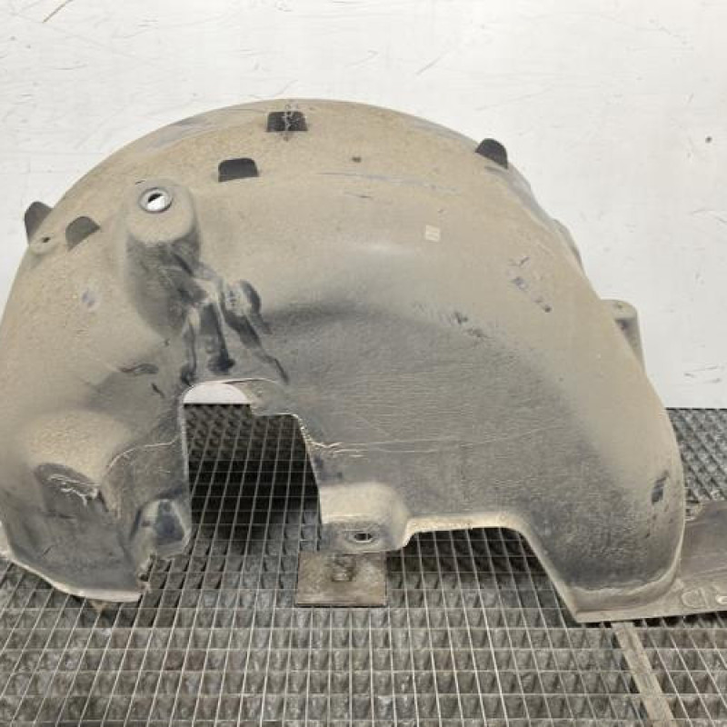 Pare boue arriere droit PEUGEOT 208 1 Photo n°1