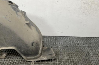 Pare boue arriere droit PEUGEOT 208 1