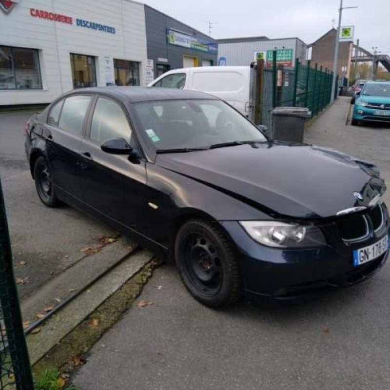 Pare boue arriere droit BMW SERIE 3 E90 Photo n°10