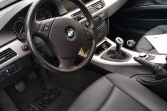 Pare boue arriere gauche BMW SERIE 3 E90