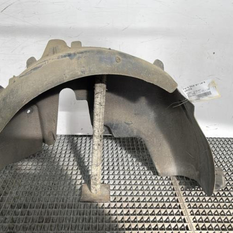 Pare boue arriere gauche PEUGEOT 208 1 Photo n°1