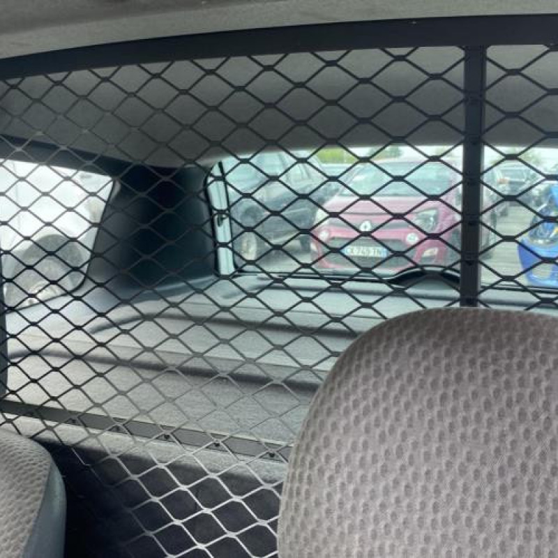 Poignee porte avant droit RENAULT CLIO 2 Photo n°20