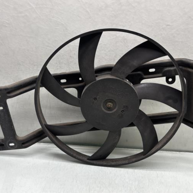 Moto ventilateur radiateur RENAULT CLIO 2 Photo n°1
