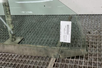 Vitre avant droit VOLKSWAGEN GOLF 4