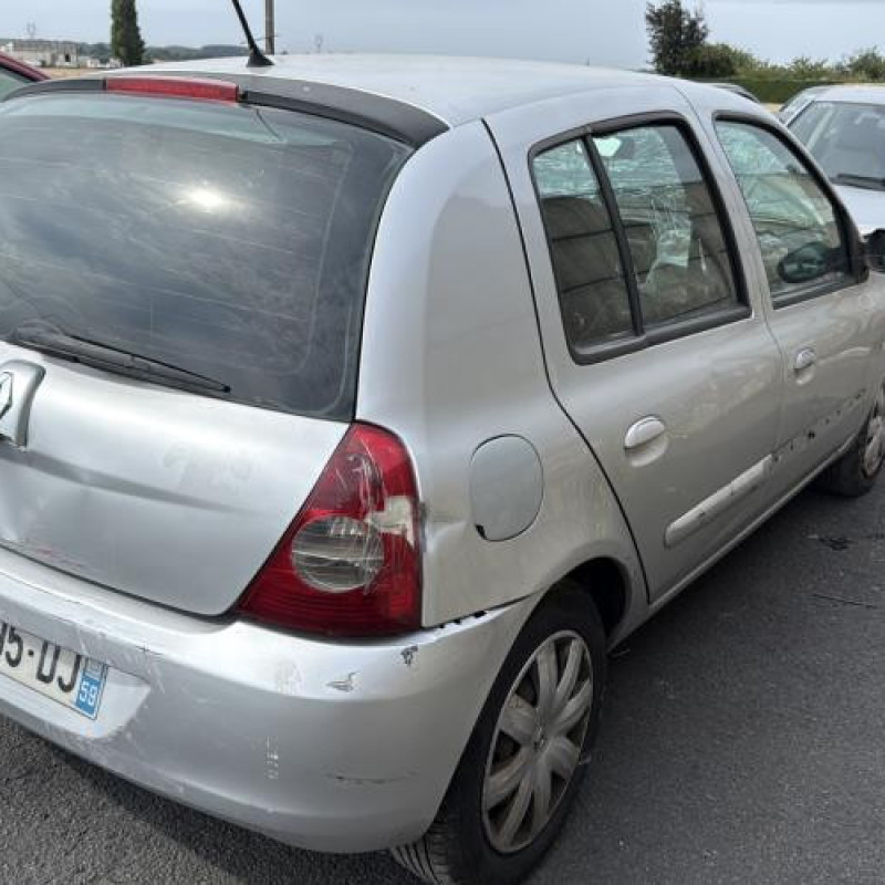 Poignee interieur arriere gauche RENAULT CLIO 2 CAMPUS Photo n°6