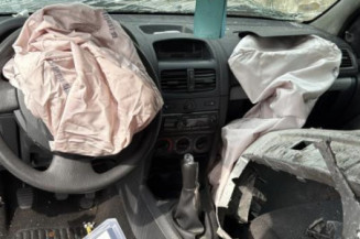 Poignee interieur arriere gauche RENAULT CLIO 2 CAMPUS