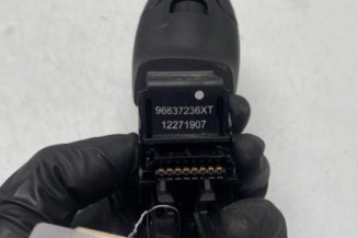 Commande autoradio PEUGEOT 3008 1