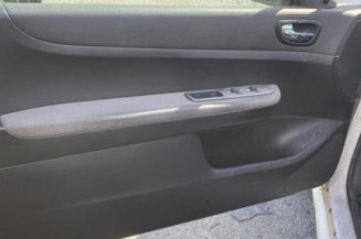 Serrure avant droit PEUGEOT 307