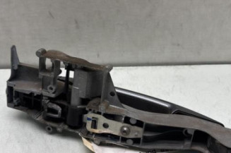 Poignee porte arriere gauche PEUGEOT 308 1