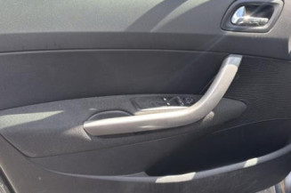 Poignee porte arriere gauche PEUGEOT 308 1