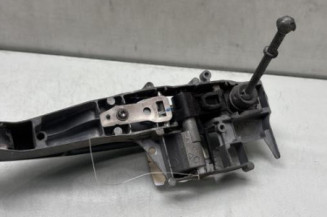 Poignee porte avant gauche PEUGEOT 308 1