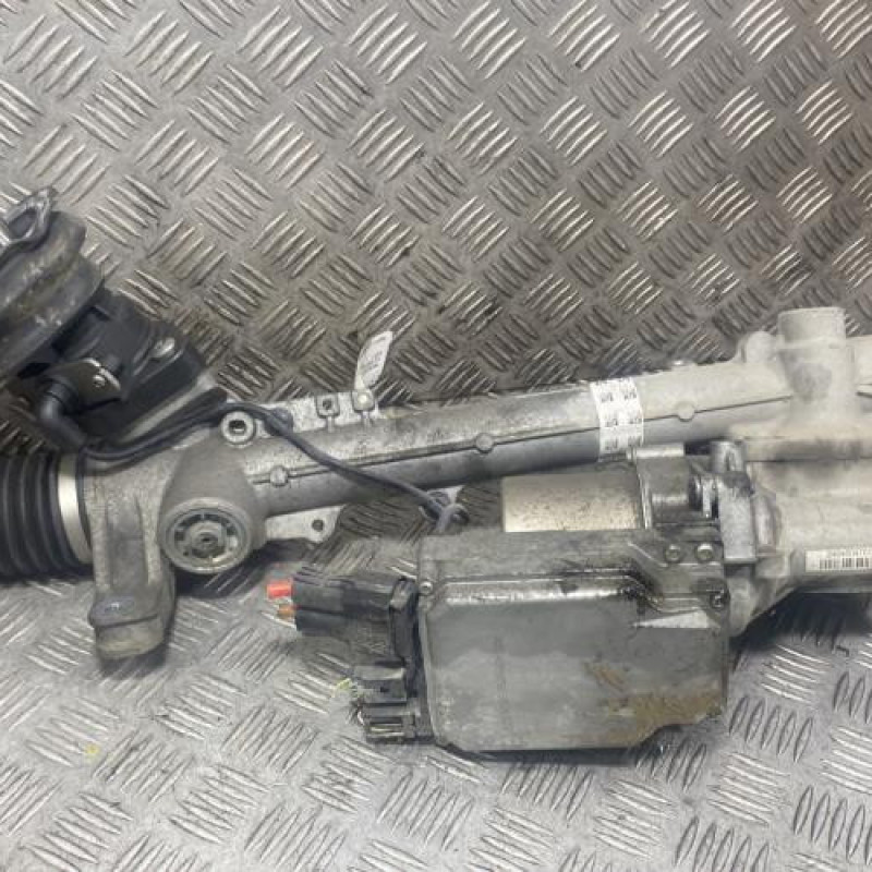 Cremaillere assistee MERCEDES CLASSE A 176 Photo n°3