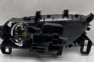 Poignee interieur avant droit NISSAN QASHQAI 2