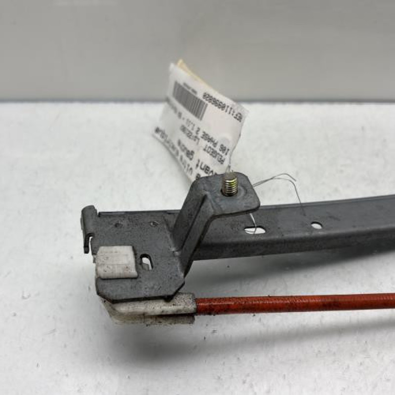 Leve vitre electrique avant gauche PEUGEOT 106 Photo n°2