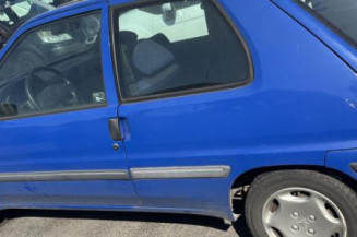 Leve vitre electrique avant gauche PEUGEOT 106