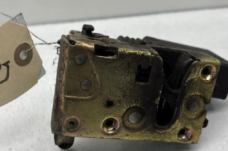Serrure avant gauche PEUGEOT 106