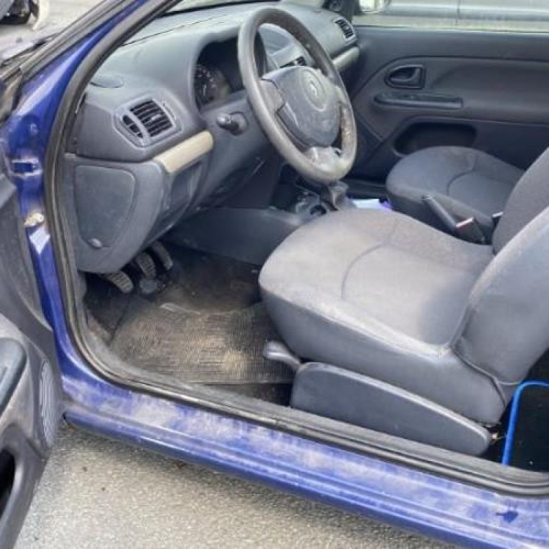 Leve vitre electrique avant droit RENAULT CLIO 2 Photo n°9