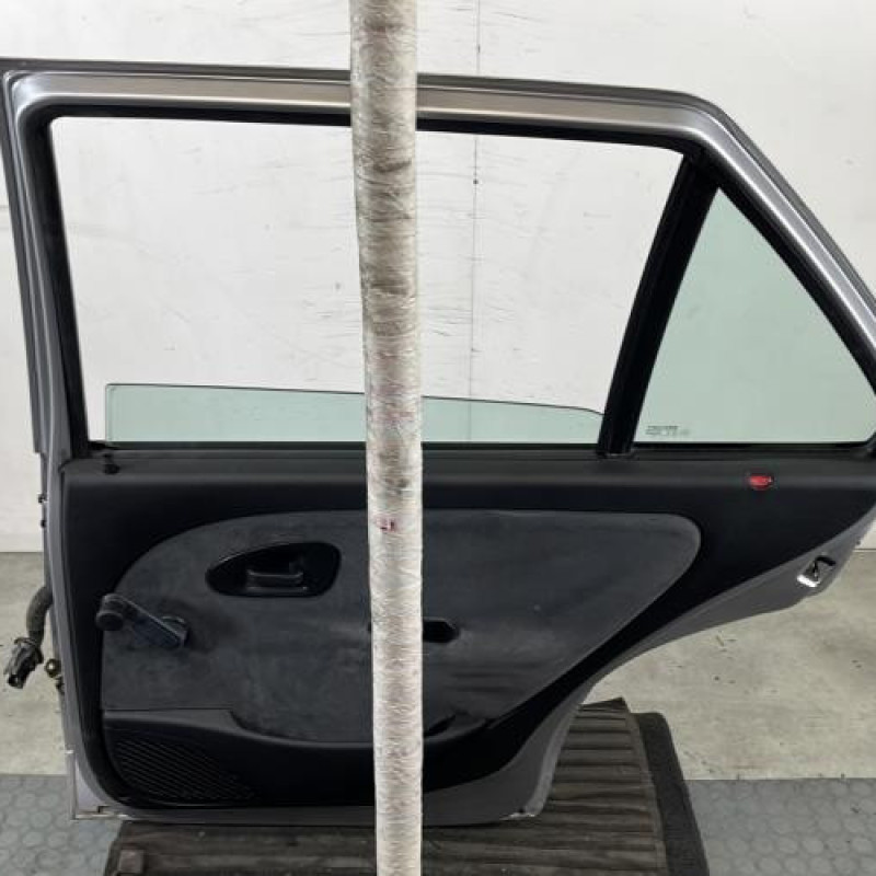 Porte arriere droit CITROEN SAXO Photo n°7