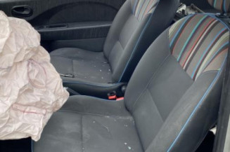 Feu arriere secondaire gauche (feux) RENAULT TWINGO 2