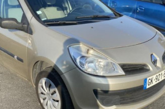 Aile avant droit RENAULT CLIO 3