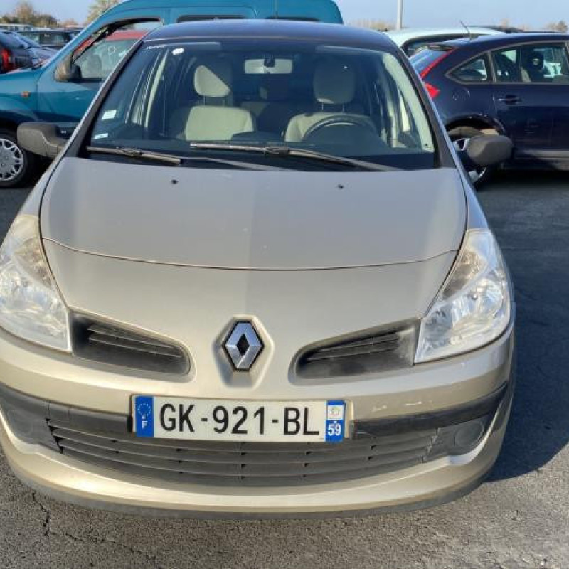 Aile avant droit RENAULT CLIO 3 Photo n°14