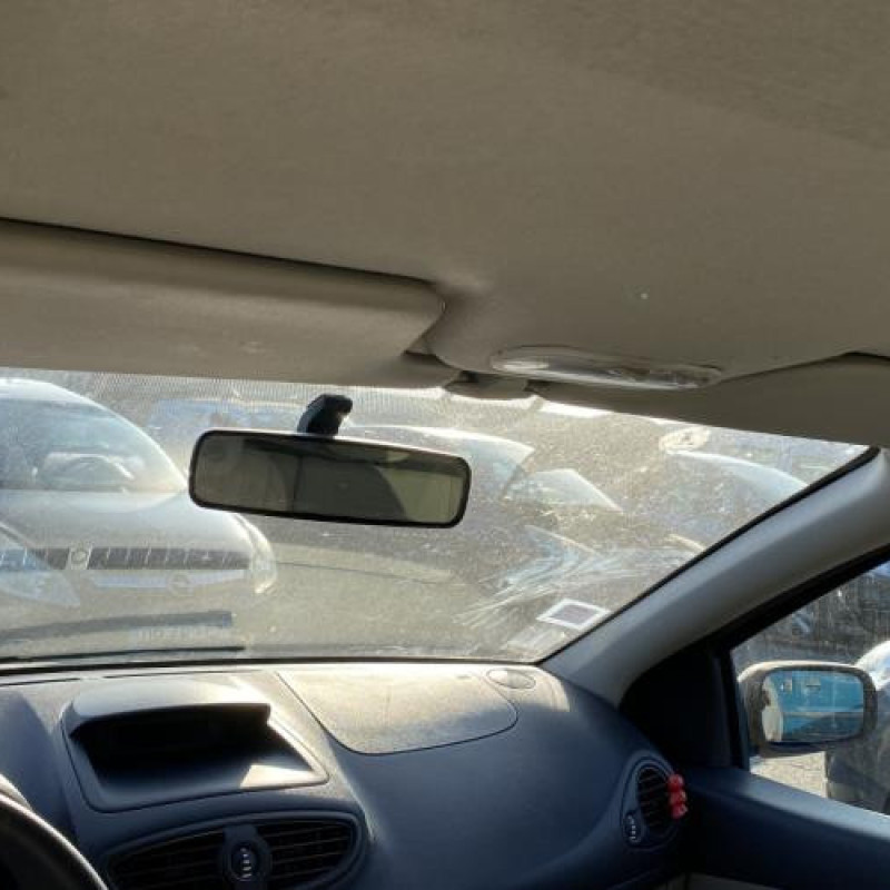Aile avant droit RENAULT CLIO 3 Photo n°20