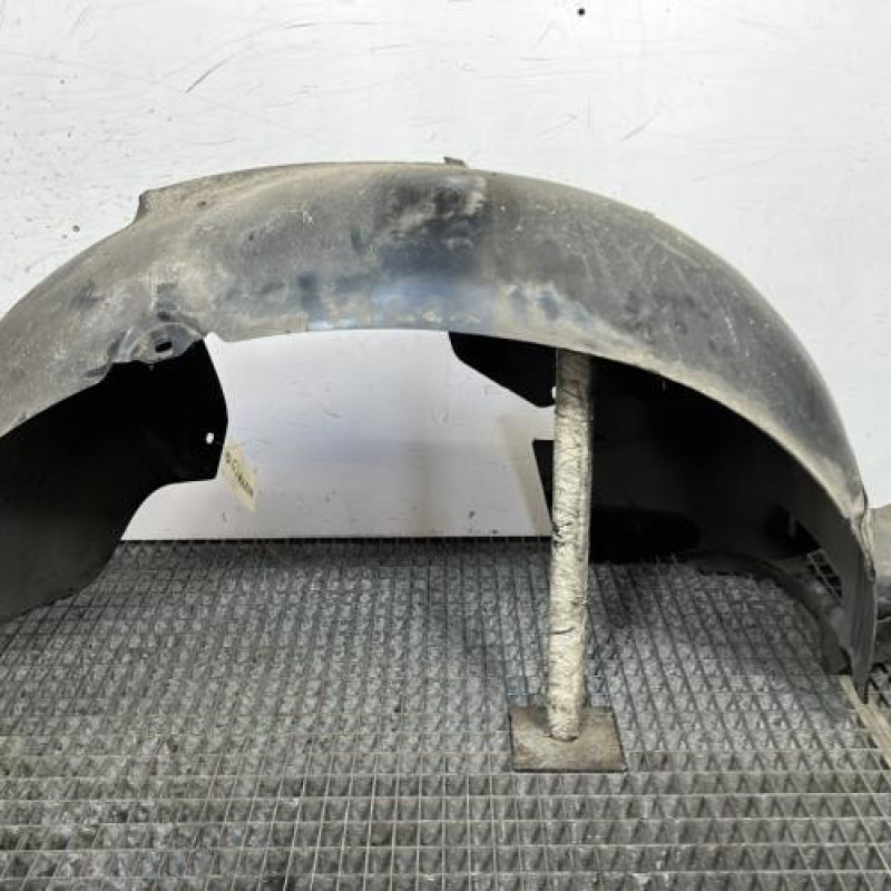 Pare boue avant droit VOLKSWAGEN PASSAT 5 Photo n°4