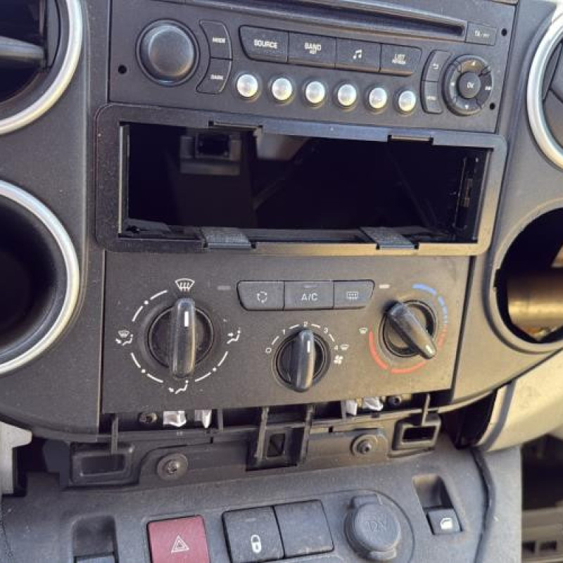 Antenne PEUGEOT PARTNER 2 Photo n°18