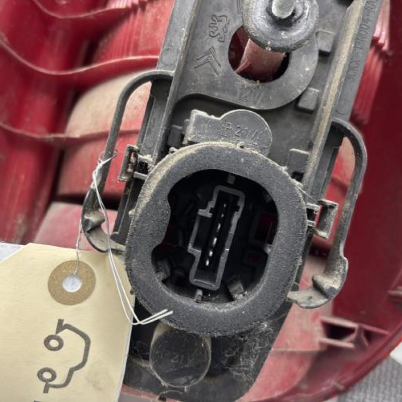 Feu arriere principal gauche (feux) CITROEN C2 Photo n°6