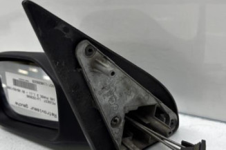 Retroviseur gauche PEUGEOT 106