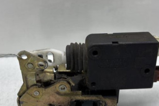 Serrure avant gauche PEUGEOT 106
