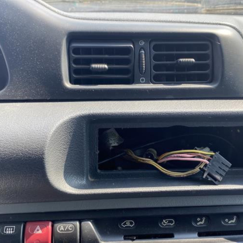 Bouton de warning PEUGEOT EXPERT 1 Photo n°19