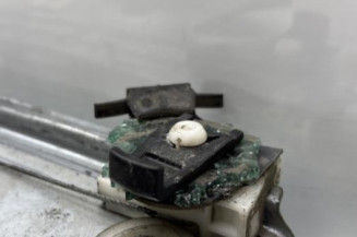 Leve vitre electrique avant gauche RENAULT CLIO 3