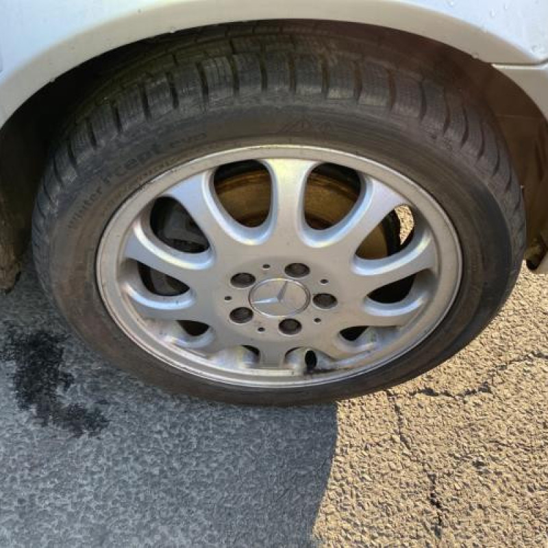 Feu arriere principal gauche (feux) MERCEDES CLASSE A 168 Photo n°16