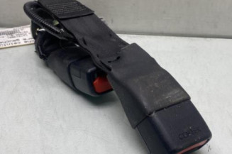 Attache ceinture arriere gauche TOYOTA YARIS 3 Photo n°1