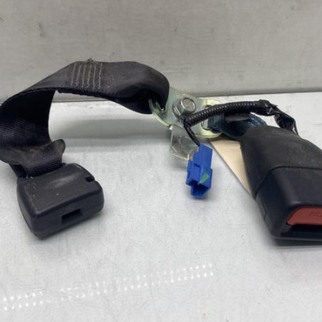 Attache ceinture arriere droit TOYOTA YARIS 3