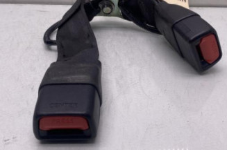 Attache ceinture arriere gauche TOYOTA YARIS 3