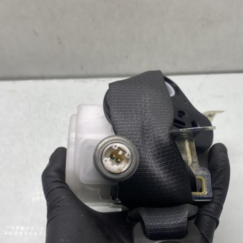 Ceinture arriere gauche TOYOTA YARIS 3 Photo n°5