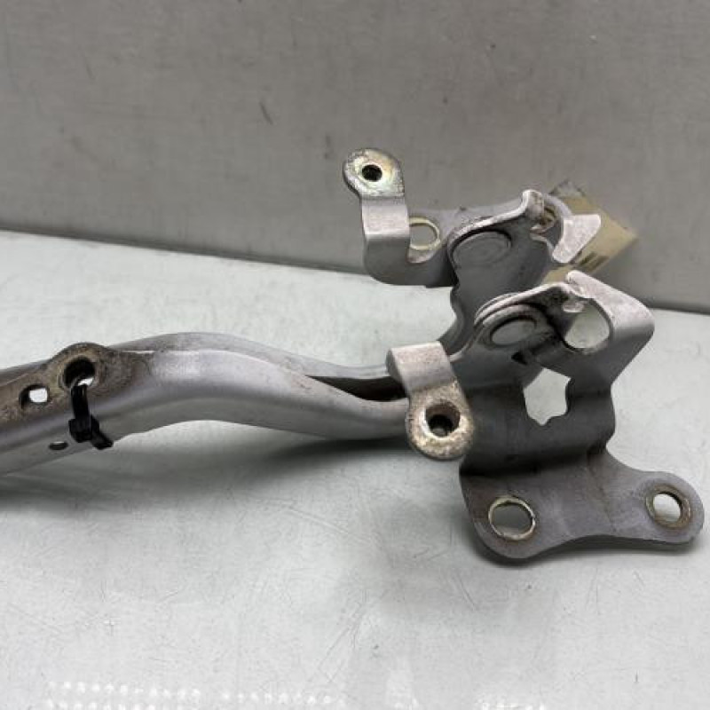 Charniere de capot TOYOTA YARIS 3 Photo n°3