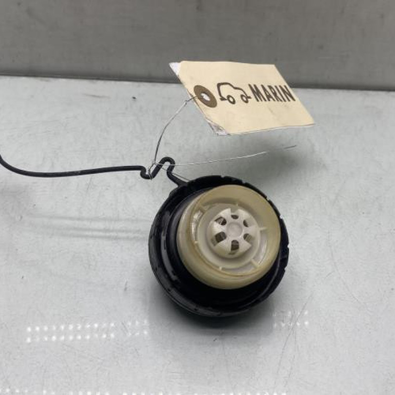 Bouchon de carburant TOYOTA YARIS 3 Photo n°3