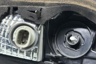Feu arriere secondaire droit (feux) TOYOTA YARIS 3