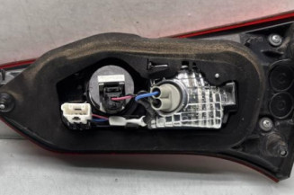 Feu arriere secondaire gauche (feux) TOYOTA YARIS 3