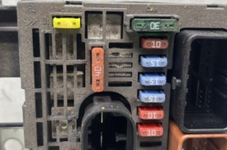 Boitier servitude moteur (BSM) PEUGEOT 308 1 SW