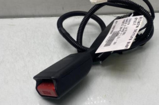 Attache ceinture avant droit TOYOTA YARIS 3