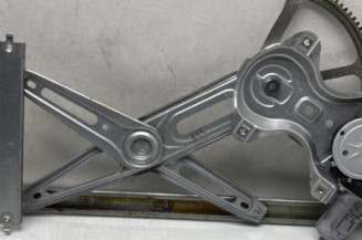 Leve vitre electrique avant droit TOYOTA YARIS 3 Photo n°1